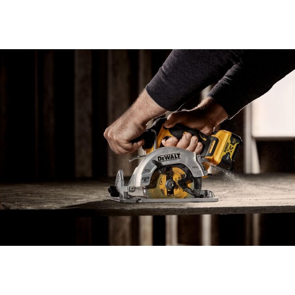 Пила дискова акумуляторна DeWALT DCS512N 12В XR Li-lon