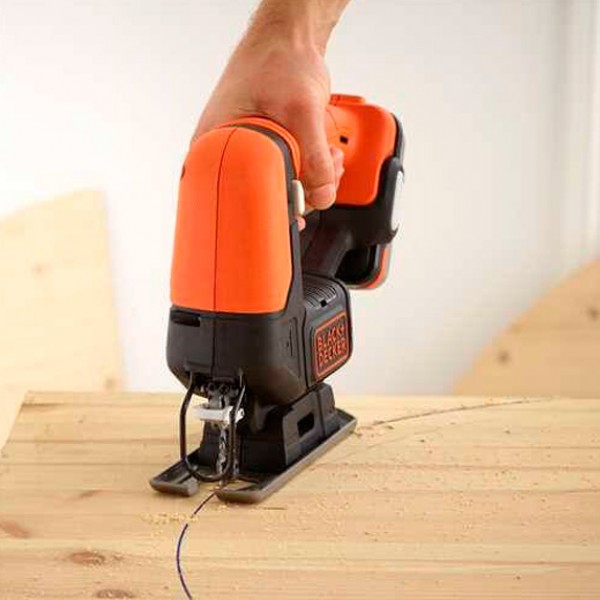 Пила лобзиковая акумуляторна BLACK + DECKER BDCJS12N