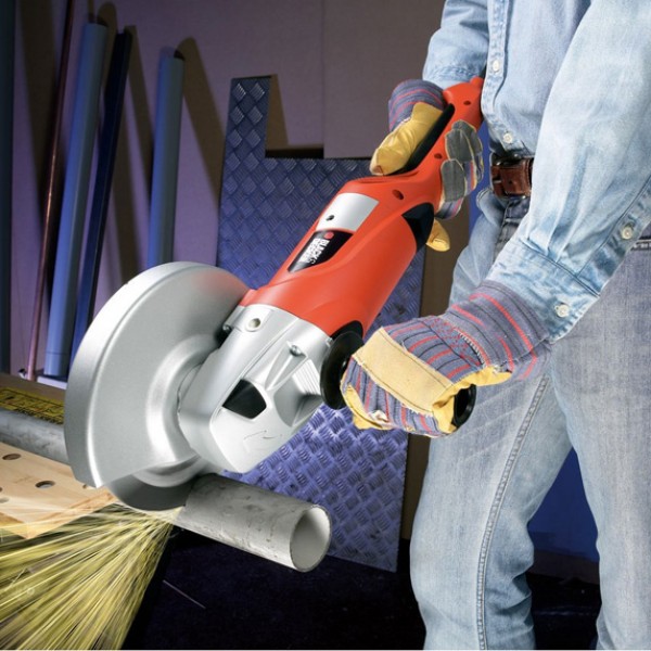 Шліфмашина кутова 230мм BLACK & DECKER KG2000