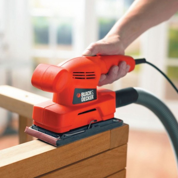 Шліфмашина вібраційна мережева BLACK + DECKER KA300