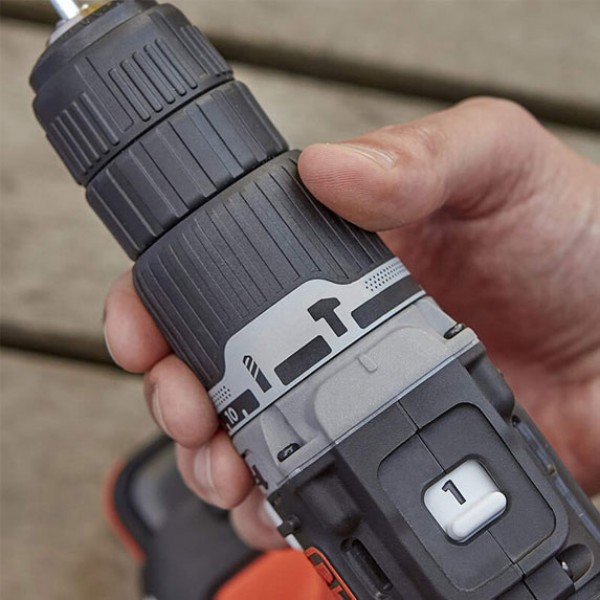 Набір з двох інструментів BLACK + DECKER BDCK121S1S