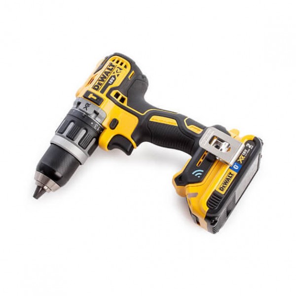 Дрель-шуруповерт аккумуляторная бесщёточная ударная DeWALT DCD797P2B