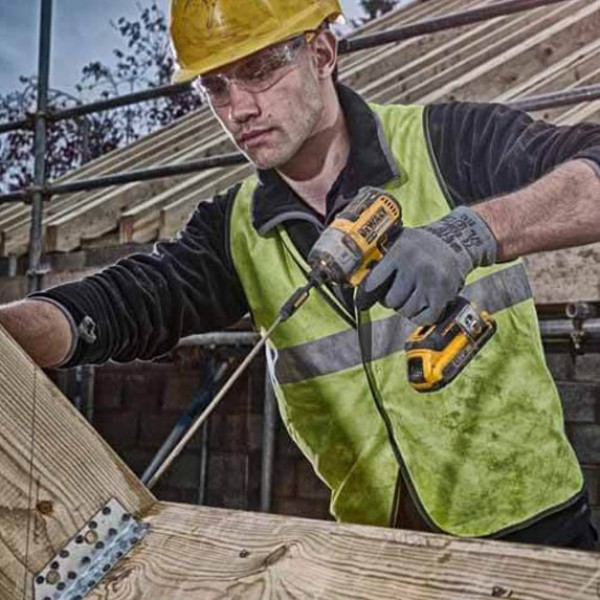 Шуруповерт акумуляторний ударний Бесщеточний DeWALT DCF887NT