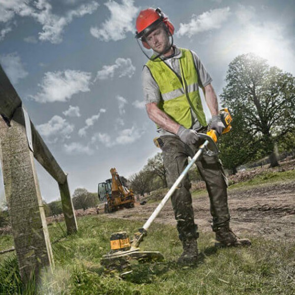 Коса акумуляторна бесщеточний DeWALT DCM561P1