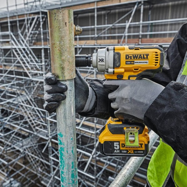 Гайковерт ударний акумуляторний бесщеточний DeWALT DCF894N