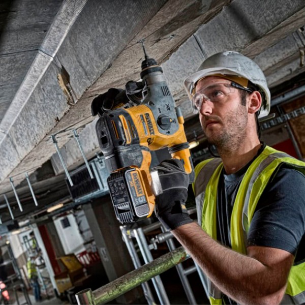 Перфоратор акумуляторний бесщеточний DeWALT DCH283P2