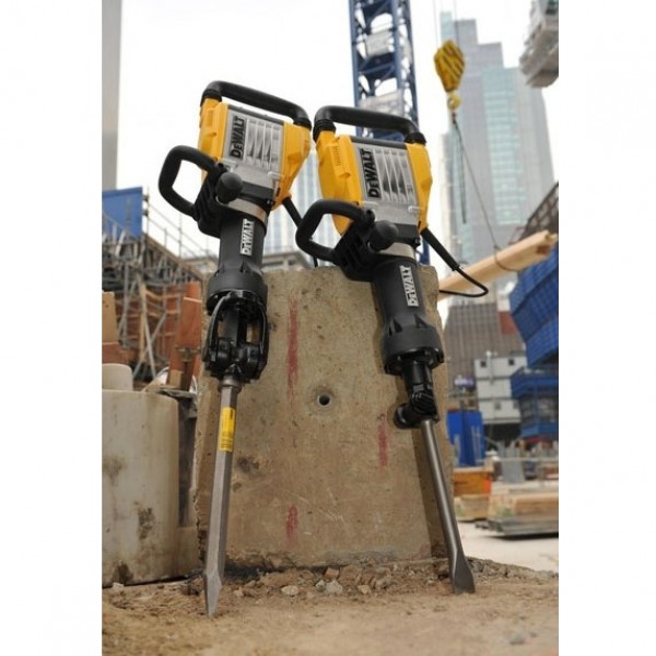 Молоток отбойный сетевой DeWALT D25961K