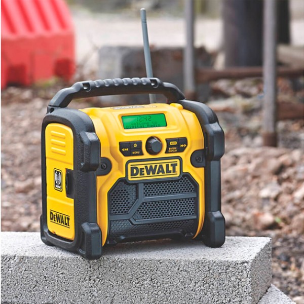Радиоприемник DeWALT DCR019