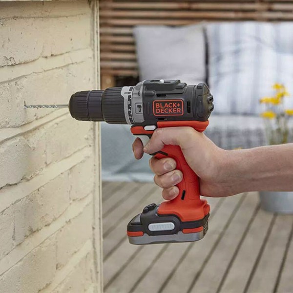 Дриль-шуруповерт акумуляторна бесщеточний ударна BLACK + DECKER BDCHD12S1