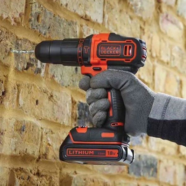 Набір з двох інструментів BLACK + DECKER BCK21S1S