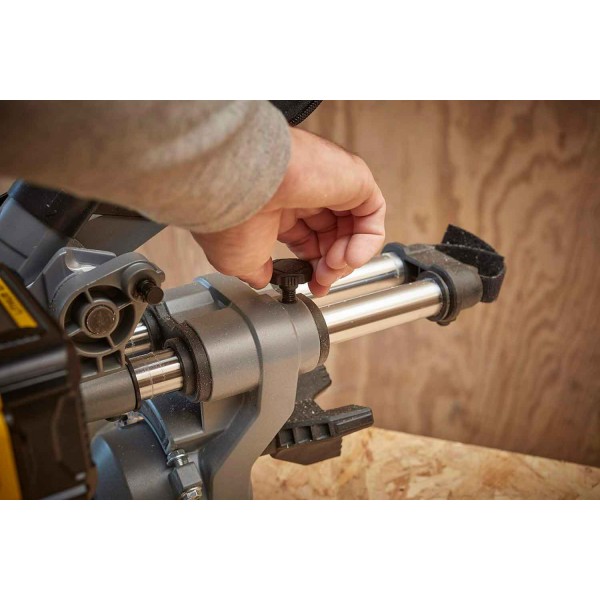 Пила торцювальна акумуляторна Stanley FATMAX SFMCS701M1