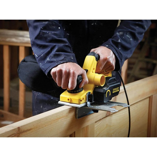 Рубанок мережевий Stanley FatMax FME630K