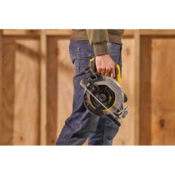 Пила циркулярна акумуляторна Stanley FATMAX SFMCS550B