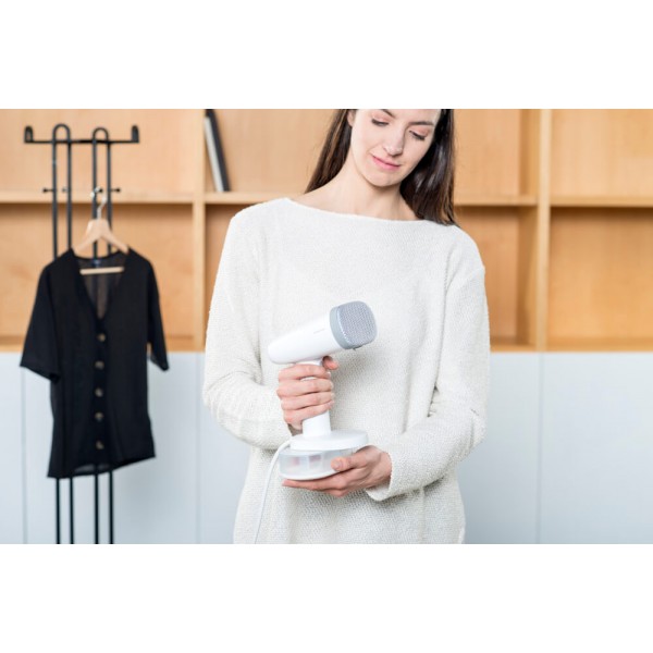 Отпариватель для одежды Black+Decker BXGS1600E