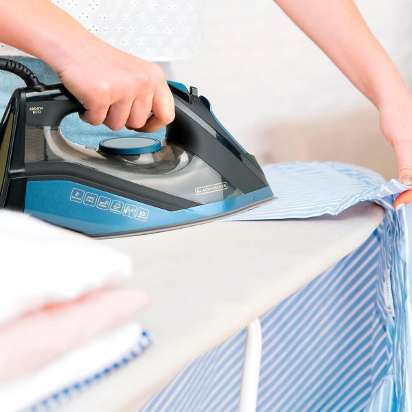 Праска Black+Decker BXIR2801E