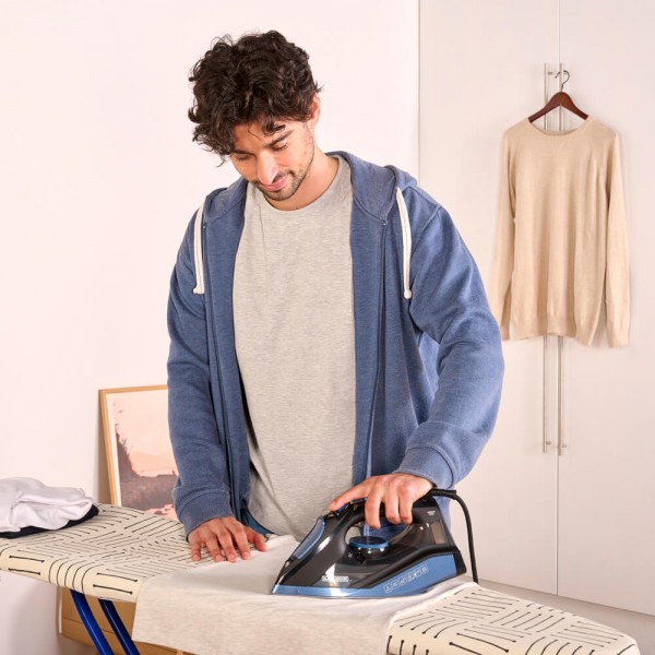 Праска Black+Decker BXIR2801E