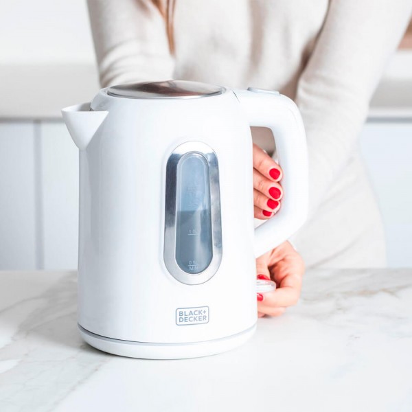 Електрочайник Black+Decker BXKE2204E