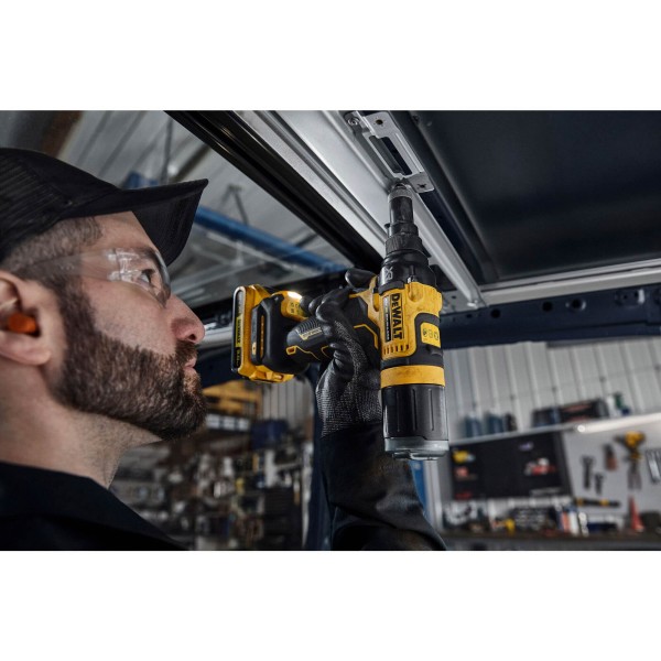 Заклепочник DeWALT безщітковий DCF403NT 18В XR Li-Ion