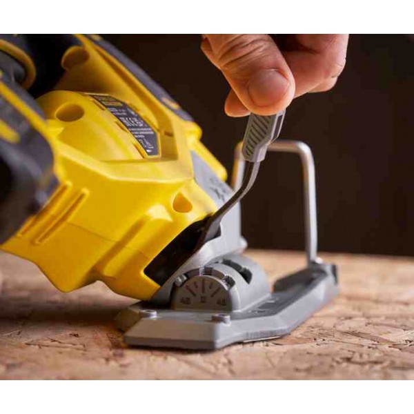 Пила лобзикова акумуляторна Stanley FATMAX SFMCS650B