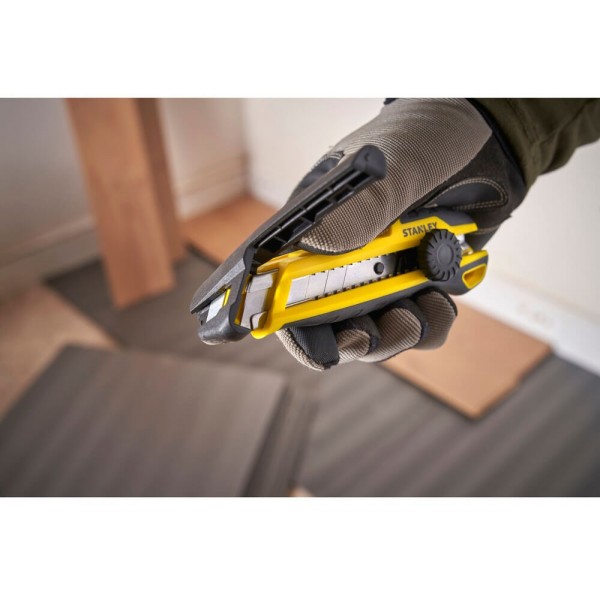 Ніж Stanley 18мм з фіксатором (STHT10500-0)