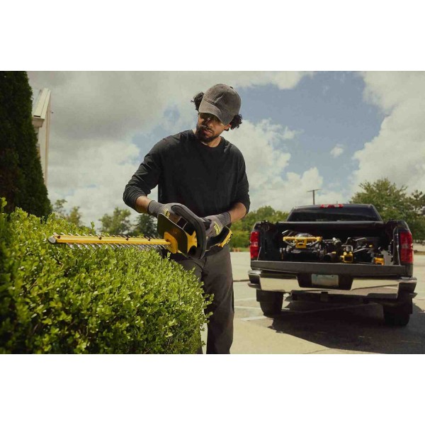 Кусторез аккумуляторный DeWALT DCMHT562N
