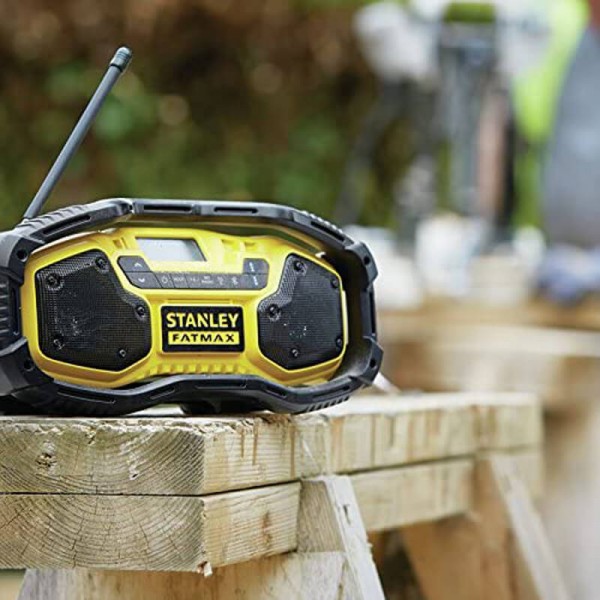 Радіо-зарядний пристрій Stanley FatMax FMC770B