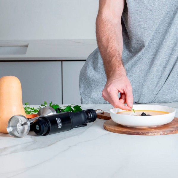 Ручний блендер Black+Decker BXHB1501E