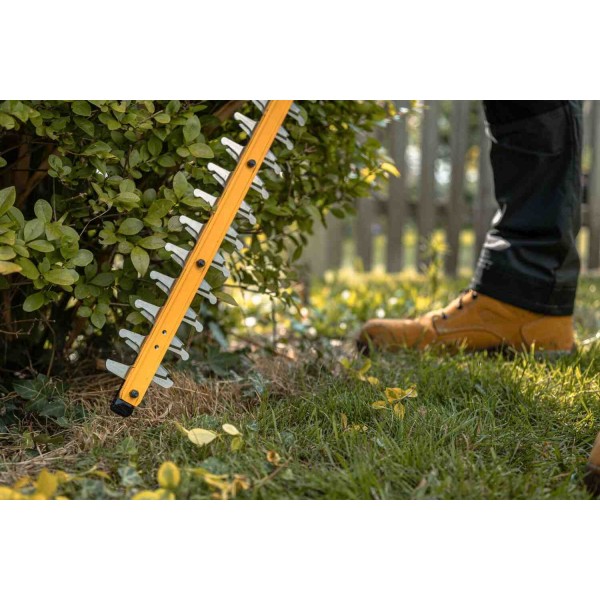 Кусторез аккумуляторный DeWALT DCMHT564P1