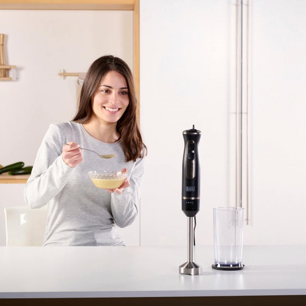 Ручний блендер Black+Decker BXHB800E