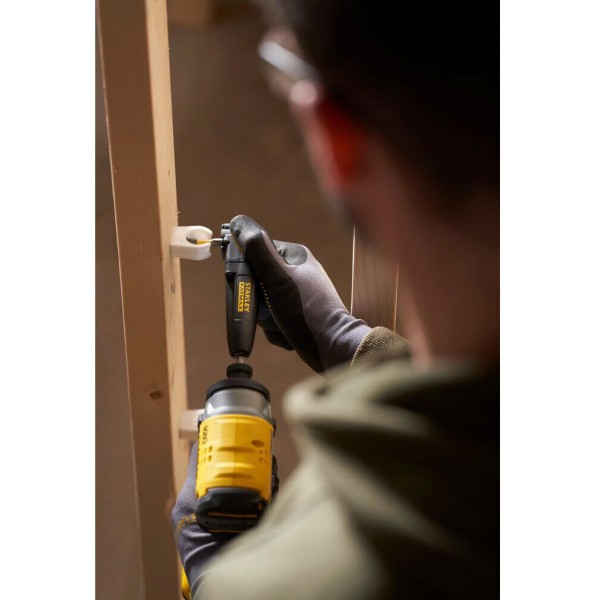 Насадка кутова з набором біт Stanley STA88582