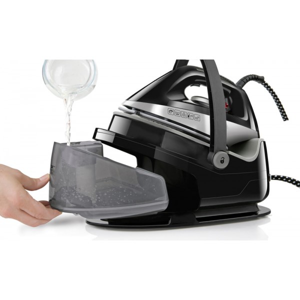 Праска з парогенератором Black+Decker BXSS2200E