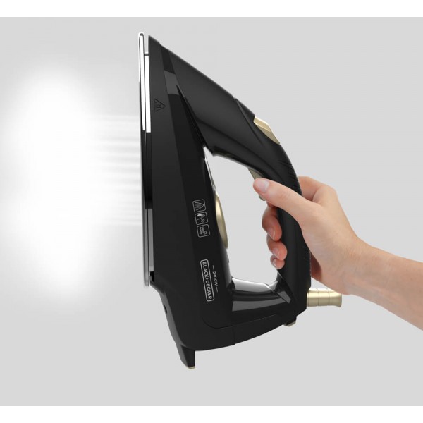 Праска з парогенератором Black+Decker BXSS2400E