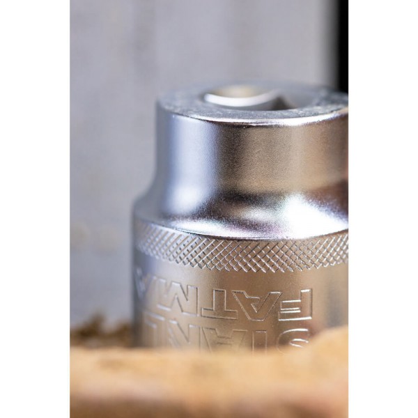 Головка торцева Stanley 1/4" х 12 мм (FMMT17197-0)