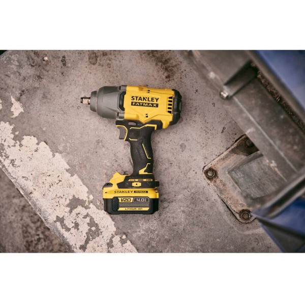 Гайковерт ударний акумуляторний Stanley FATMAX SFMCF940M1